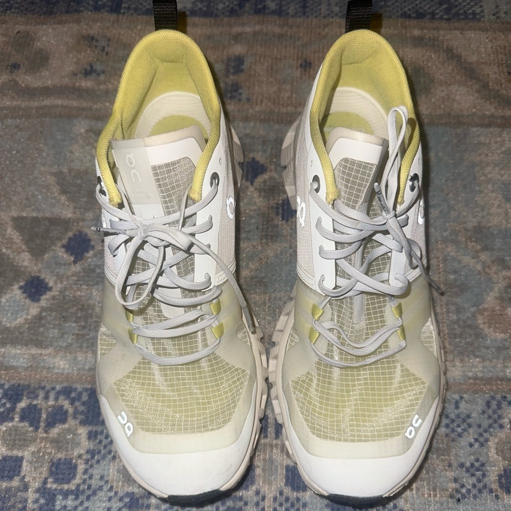 Vapor/Acacia Cloud x Swift On Sneakers